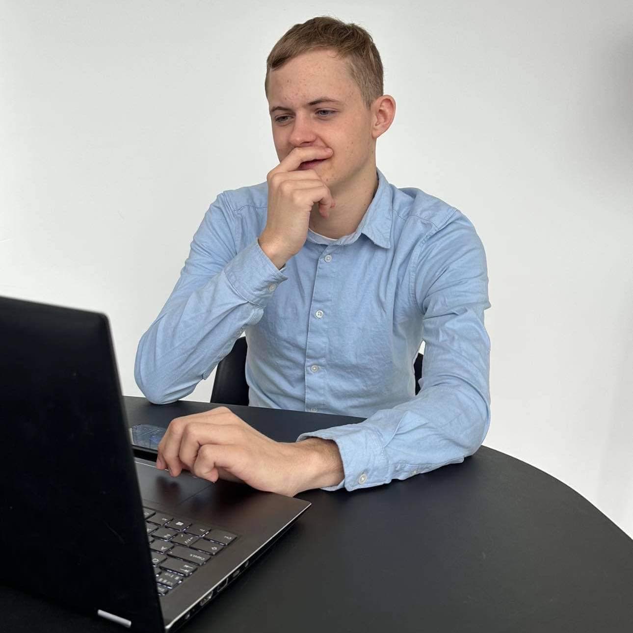 Marc Meinertz, Bøffel v/ Marc Meinertz